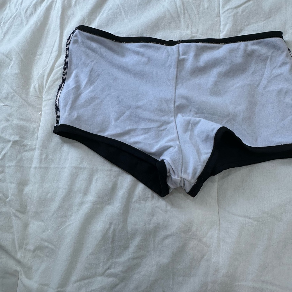 OP Women's Sleek Black Athletic Shorts - Picture 5 of 6